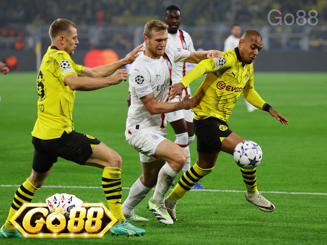 Nhận định AC Milan vs Borussia Dortmund về tỉ lệ kèo cược