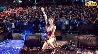 Ngắm em DJ Amber Na vếu to hơn cả đầu các anh tại Go88