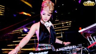 DJ Melo và những shoot hình nóng bỏng đốt mắt fan tại Go88